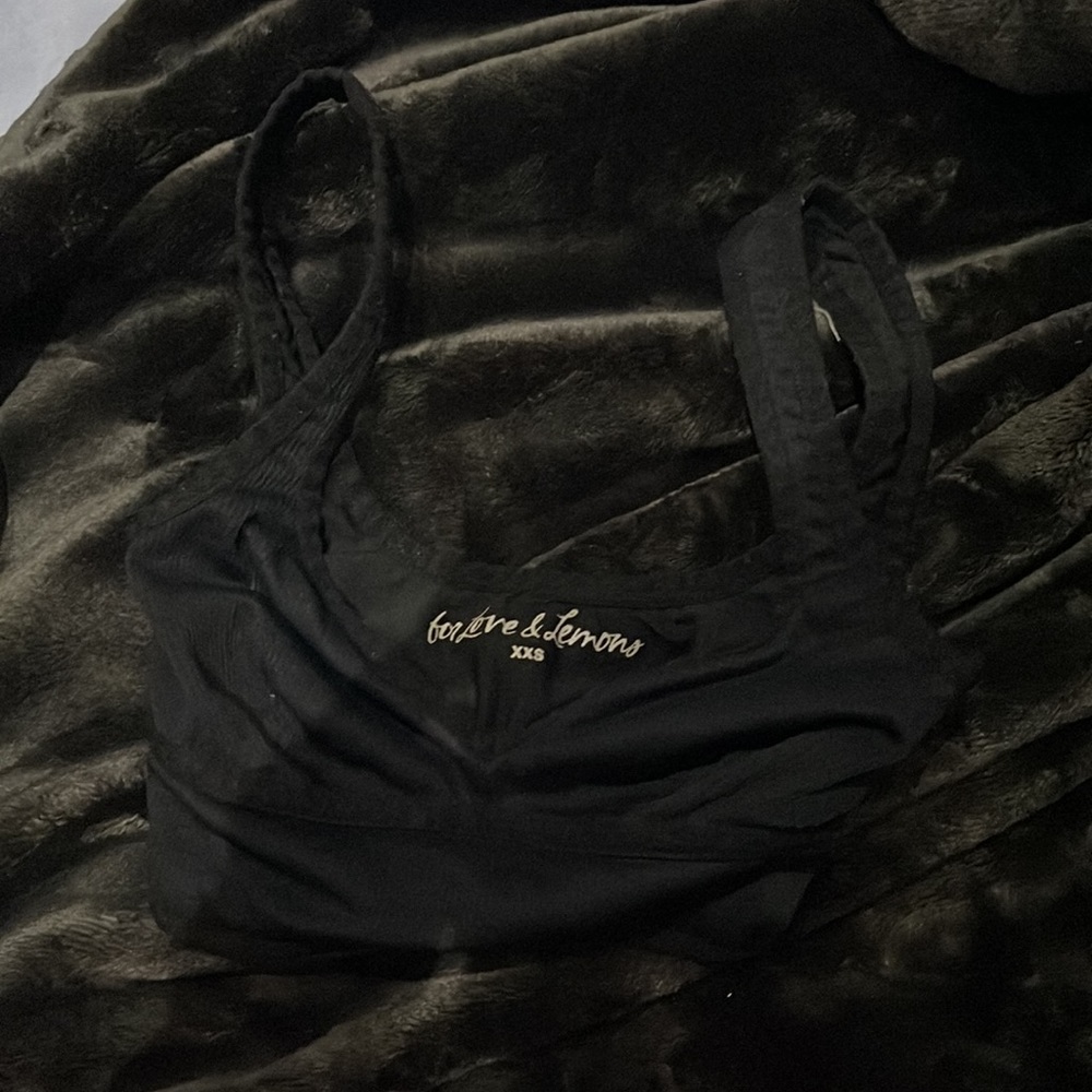 For love and lemons crop top